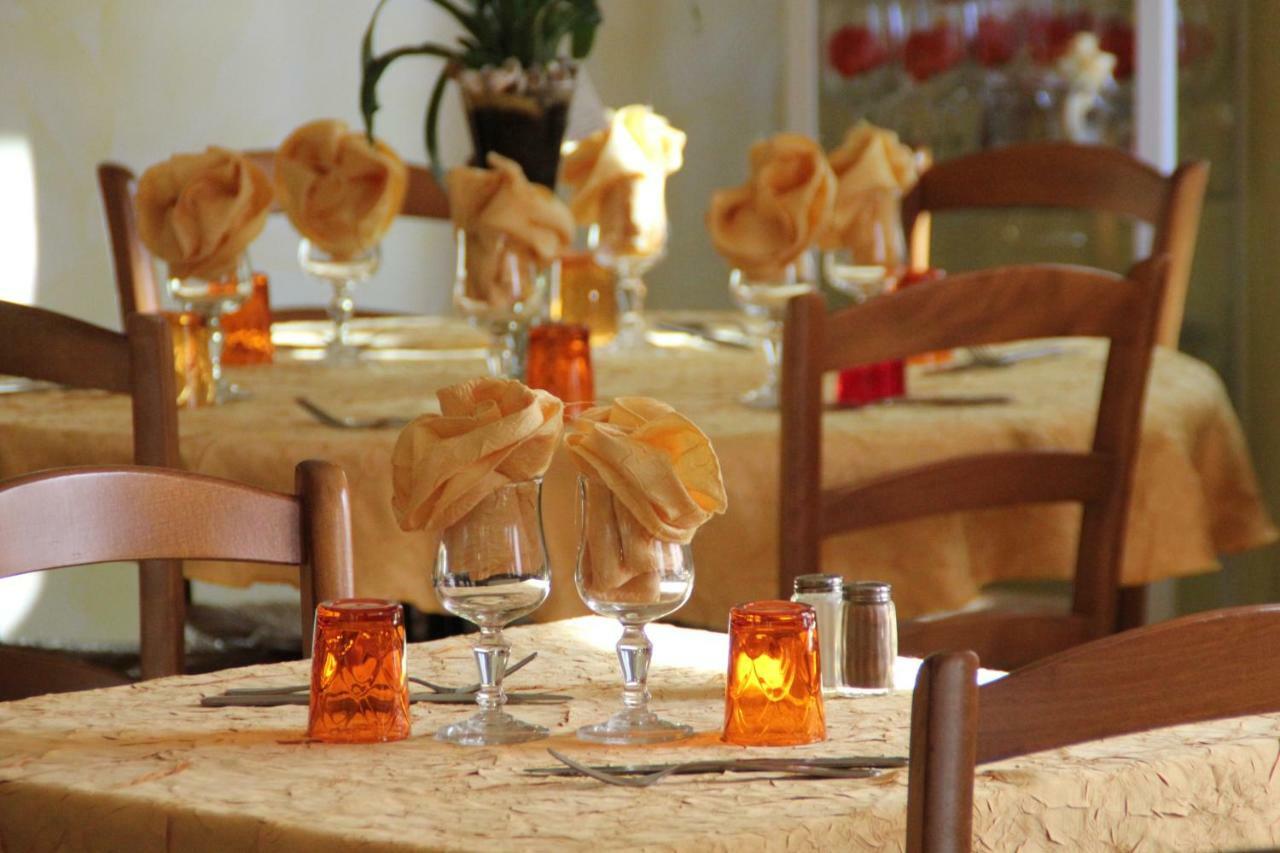 Le Provencal Otel Aups Dış mekan fotoğraf