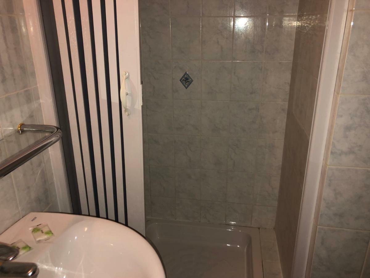 Le Provencal Otel Aups Dış mekan fotoğraf